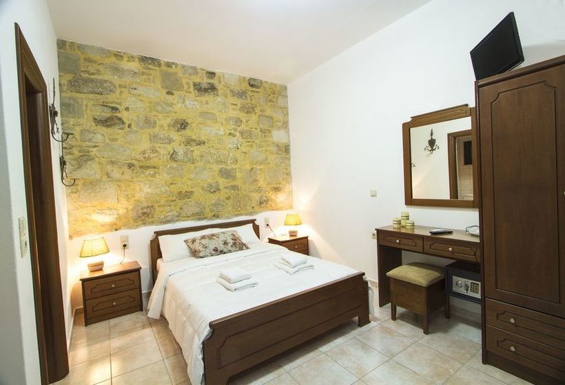 Agarathos Traditional Rooms With Pool