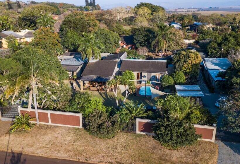 פנסיון Ama Zulu Guesthouse & Safaris