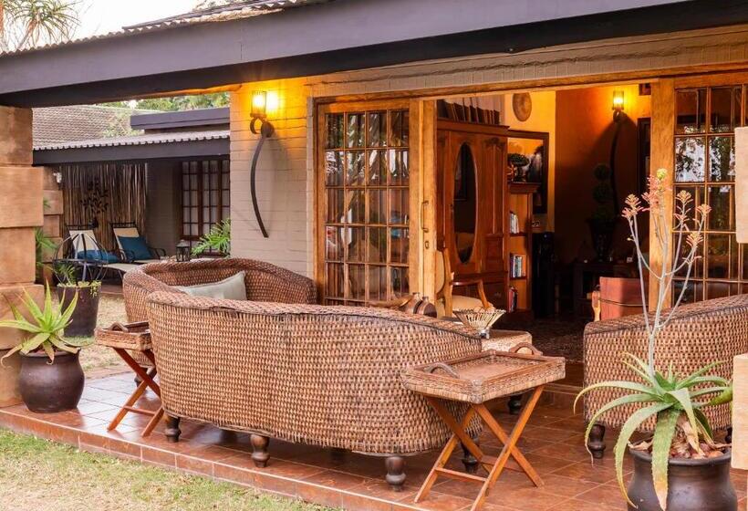 פנסיון Ama Zulu Guesthouse & Safaris