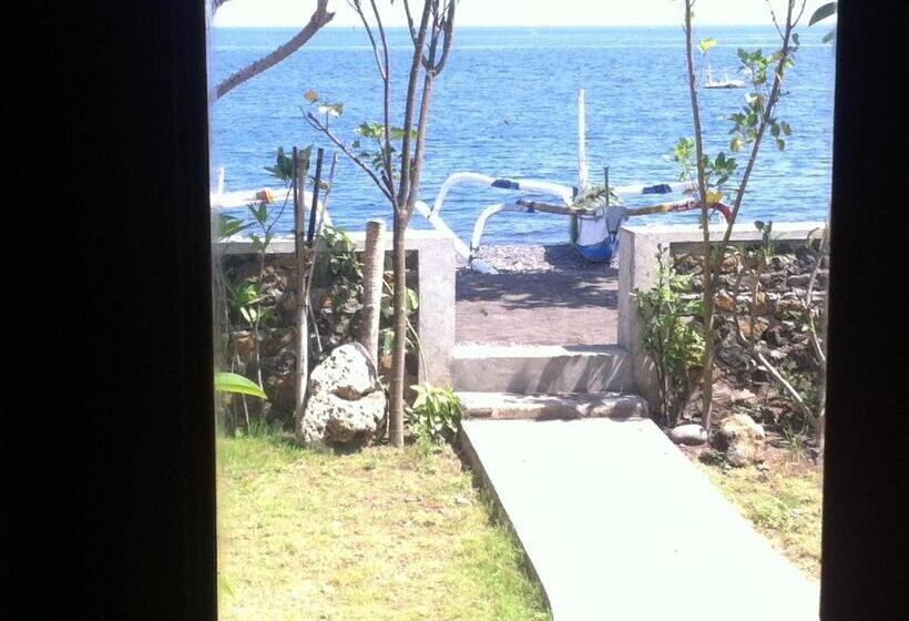 بنسيون Amed Sari Beach Guesthouse