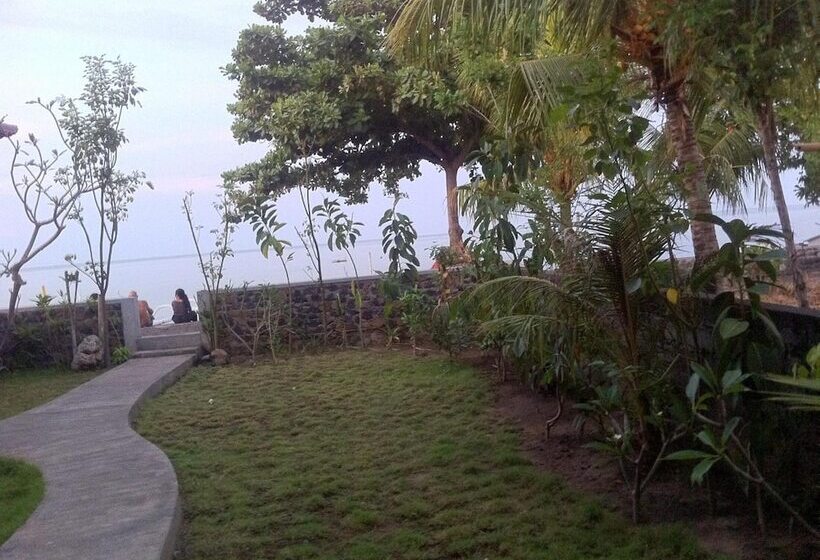 بنسيون Amed Sari Beach Guesthouse