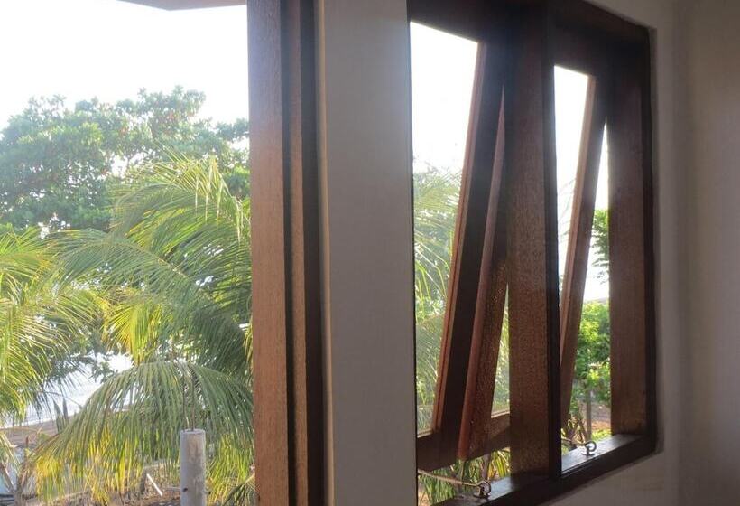 بنسيون Amed Sari Beach Guesthouse