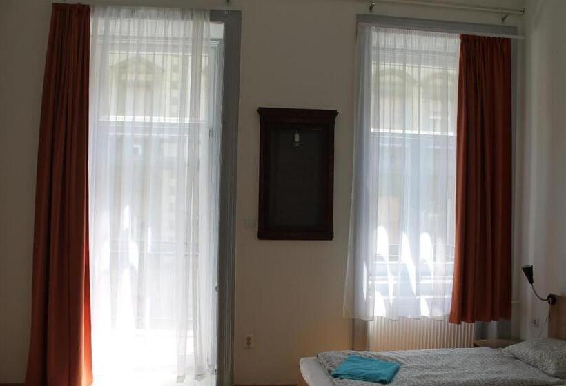 膳宿费 Capital Guesthouse Budapest