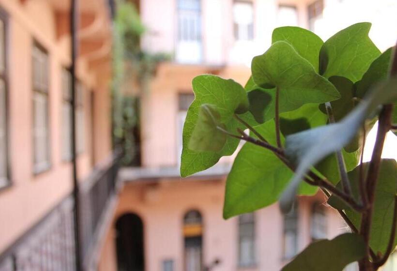 膳宿费 Capital Guesthouse Budapest