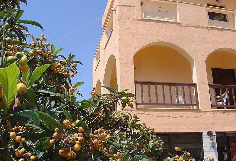 פנסיון House Margot