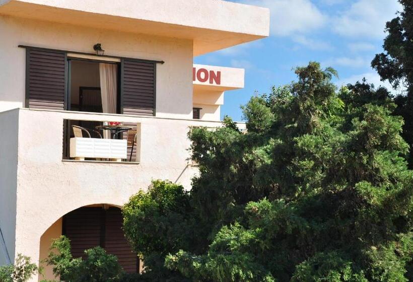 פנסיון House Margot