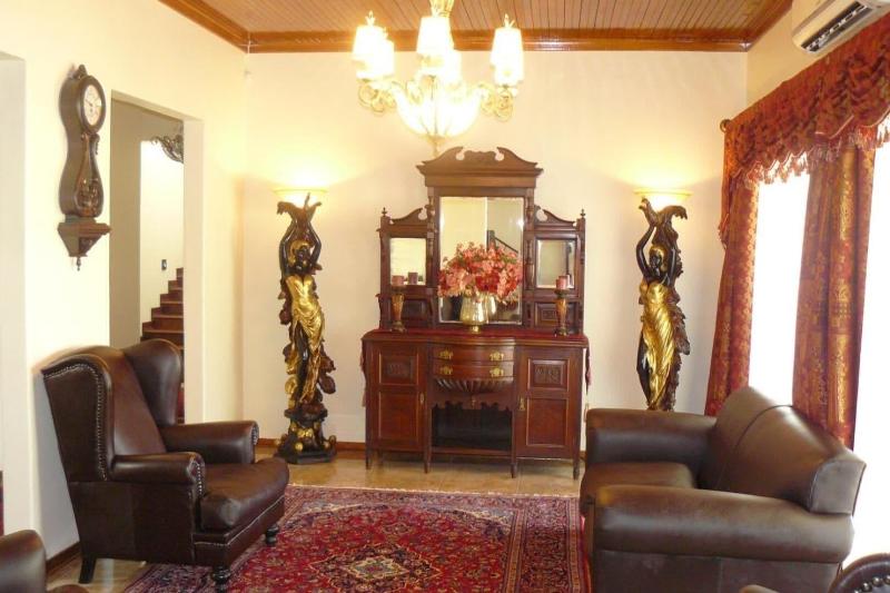 פנסיון Kimberley Manor Guesthouse