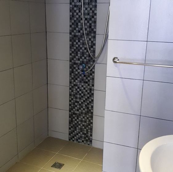 بنسيون New International House Patong