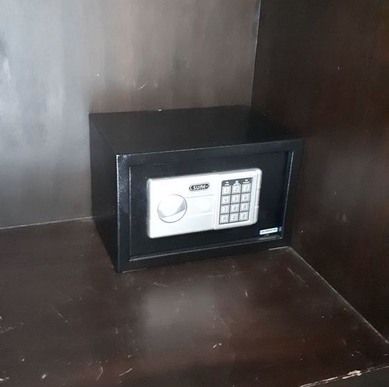 بنسيون New International House Patong