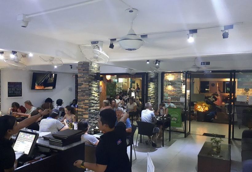 بنسيون New International House Patong