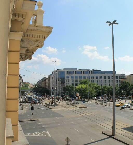 پانسیون Omega Guesthouse Budapest