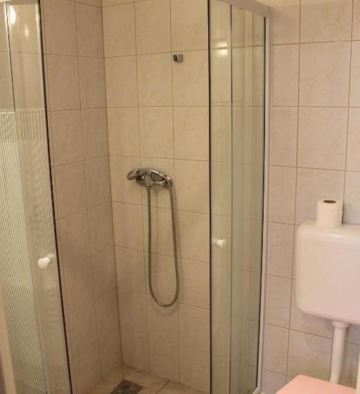 پانسیون Omega Guesthouse Budapest