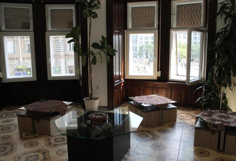 پانسیون Omega Guesthouse Budapest