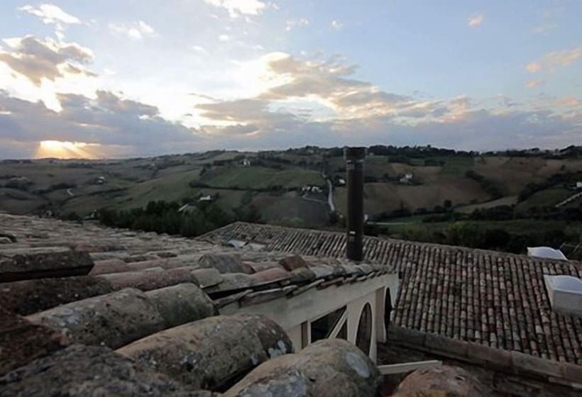Пансион Palazzo Meraviglia Albergo Diffuso