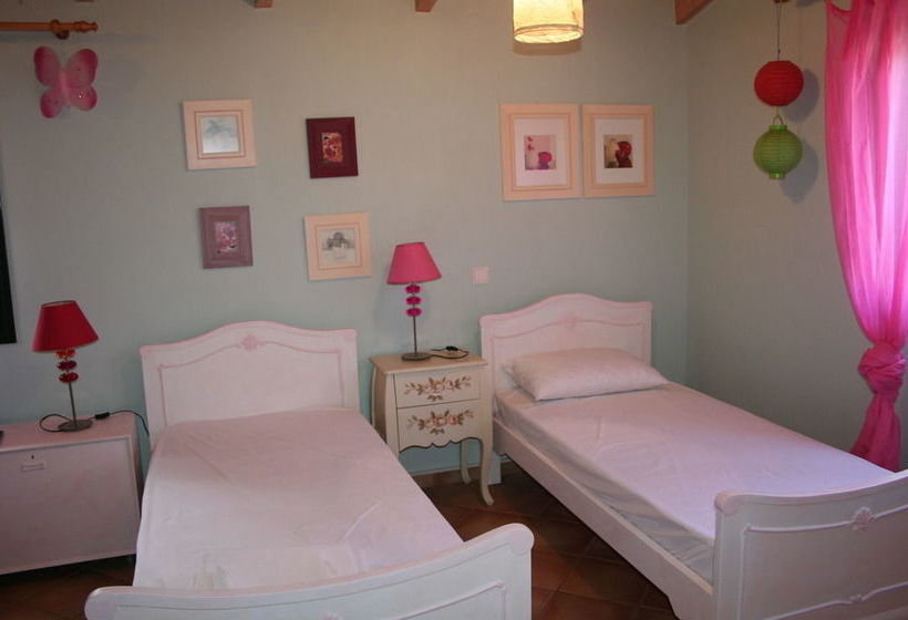 פנסיון Terry Land Village