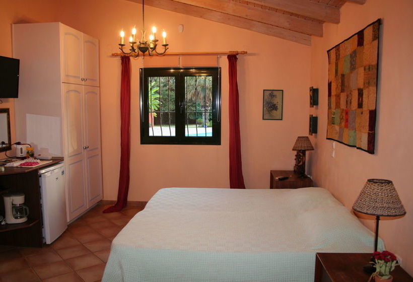 פנסיון Terry Land Village