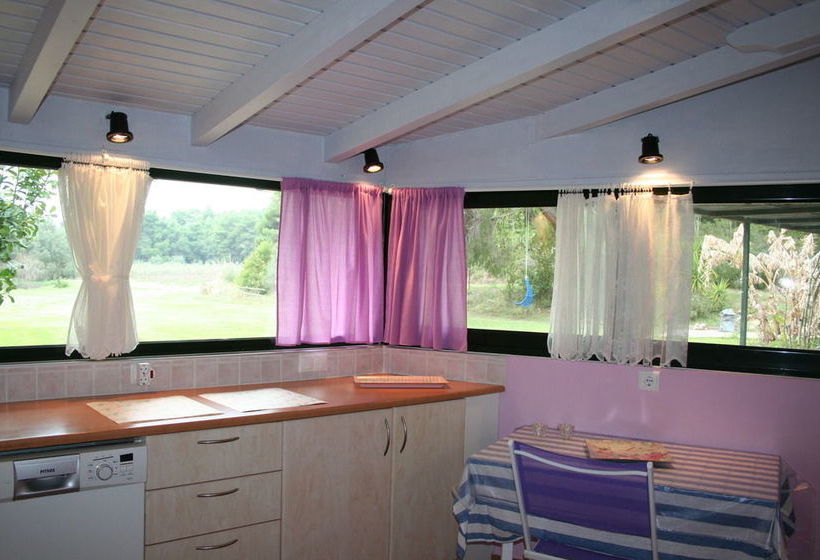 פנסיון Terry Land Village