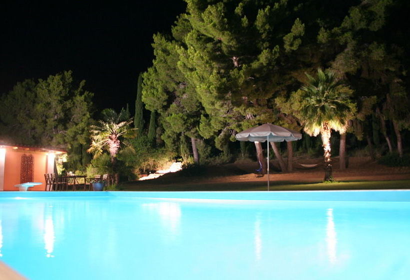 פנסיון Terry Land Village