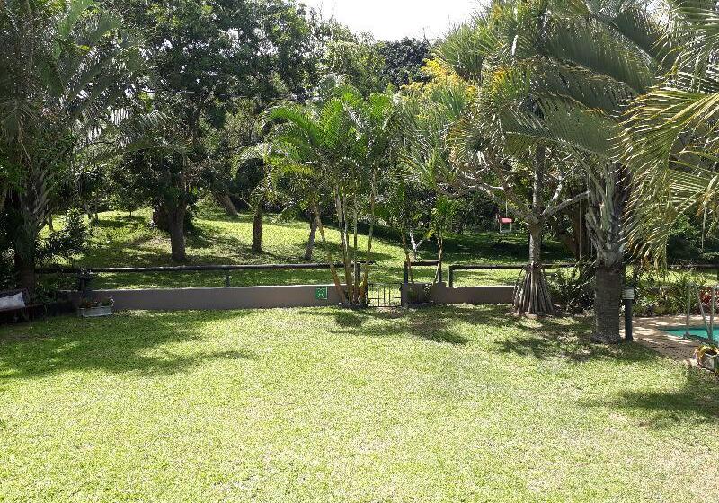 ペンション The Sandpiper