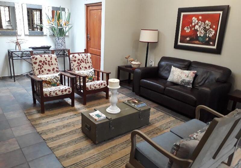 ペンション The Sandpiper