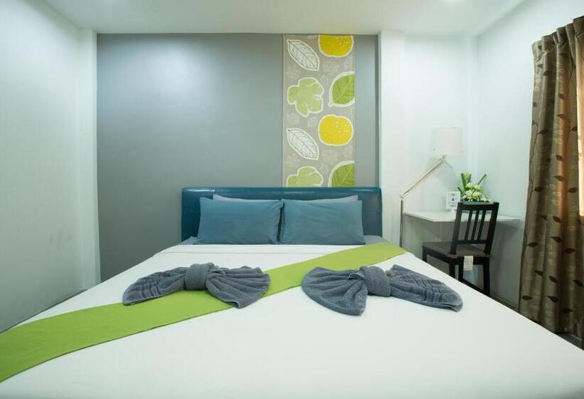 ペンション White Monkey Guesthouse