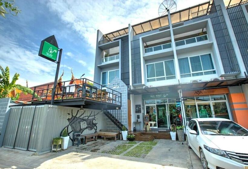 ペンション White Monkey Guesthouse