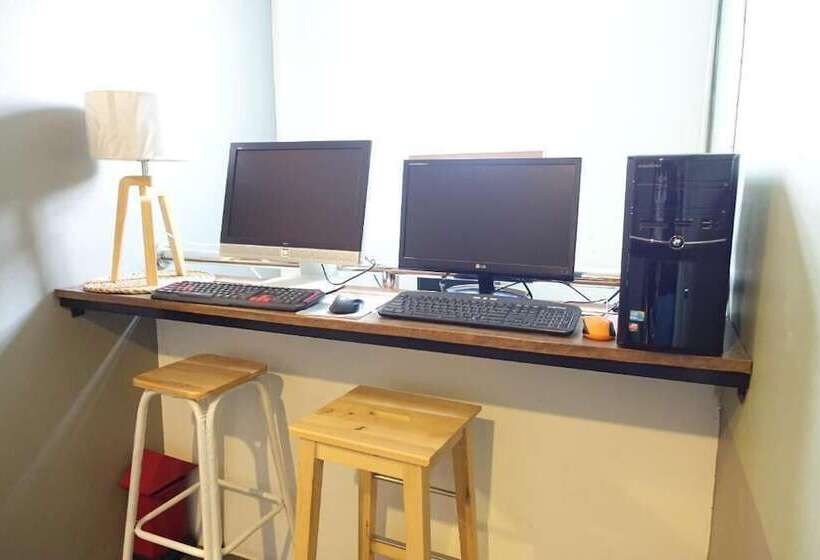 ペンション White Monkey Guesthouse