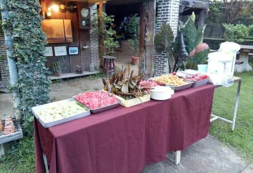 ペンション White Monkey Guesthouse