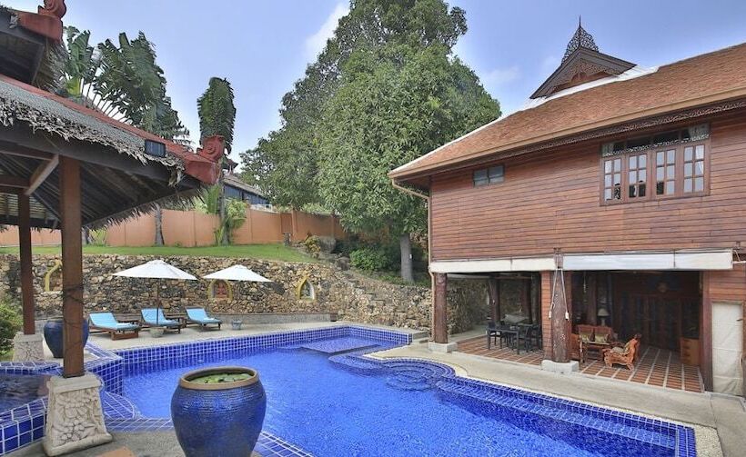 Presidential Thai Villa