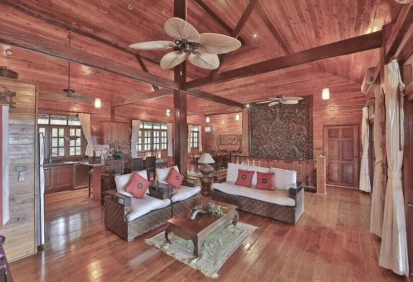 Presidential Thai Villa