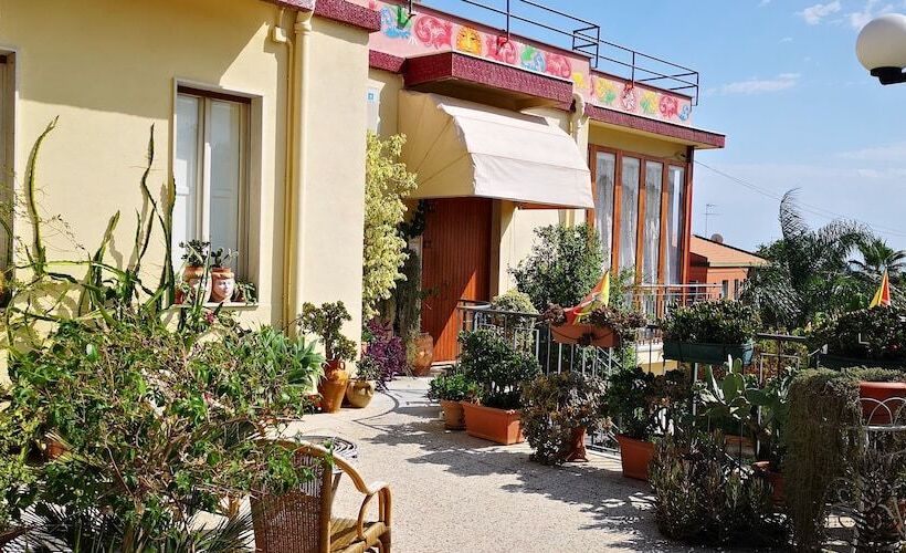 Pupi Catania Etna B&b