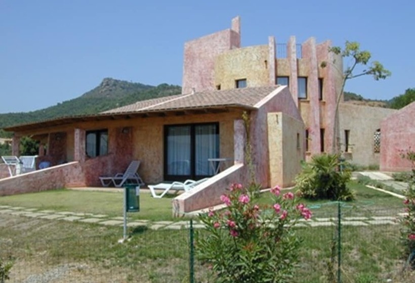Residence Il Borgo Di Porto Corallo