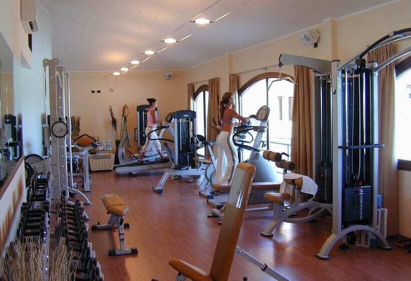 Residence Il Borgo Di Porto Corallo