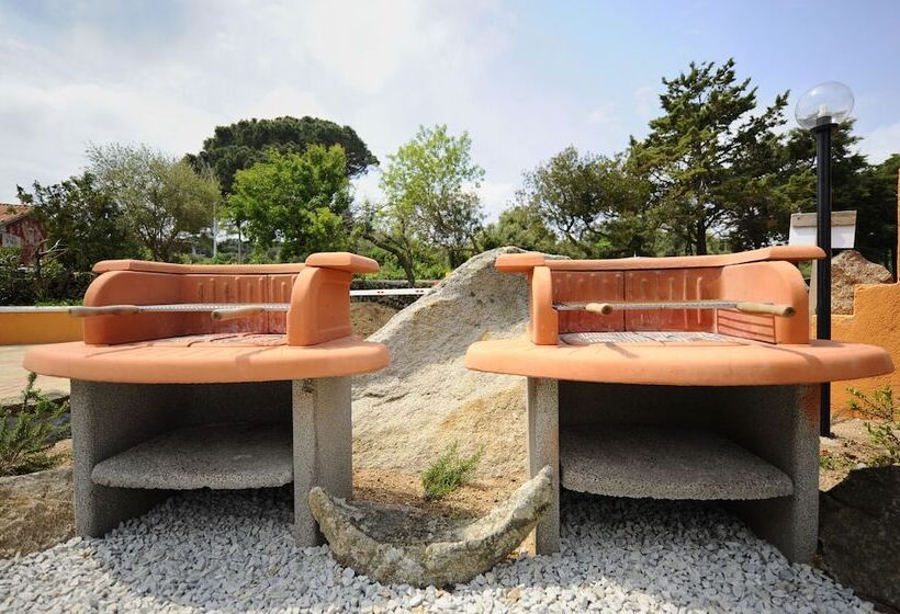 Residence L'isola Surf House