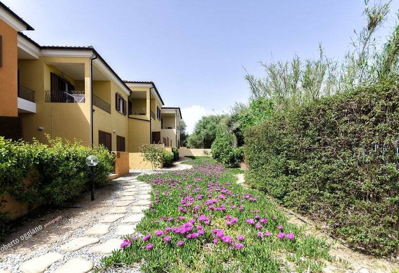 Residence L'isola Surf House