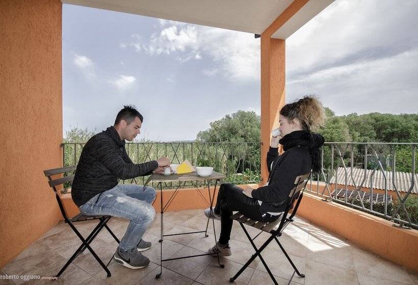 Residence L'isola Surf House