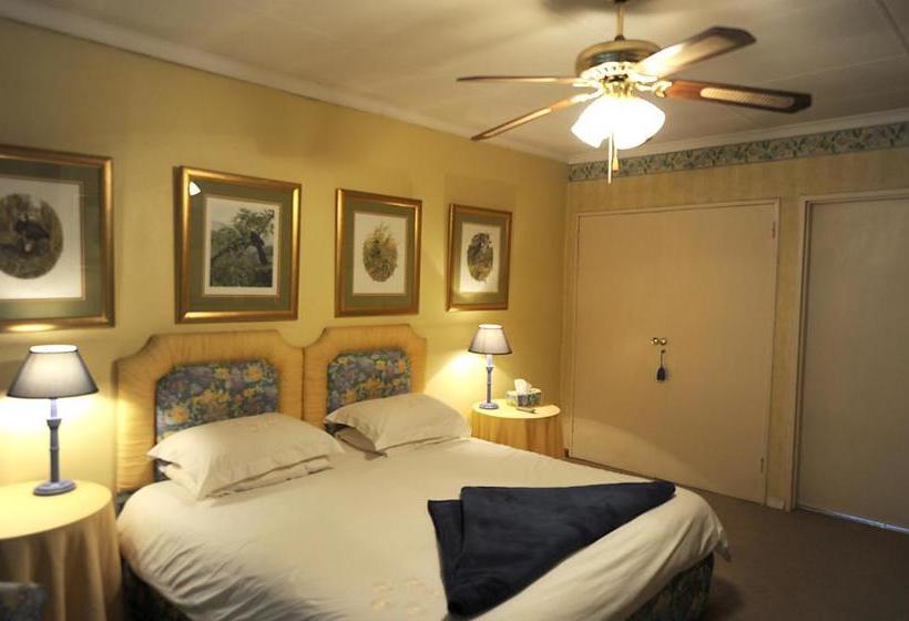 Riverbend Country House