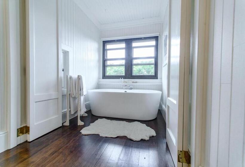 Bed and Breakfast Torburnlea Homestead Luxury Accommodation