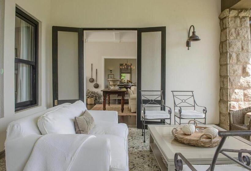 Bed and Breakfast Torburnlea Homestead Luxury Accommodation