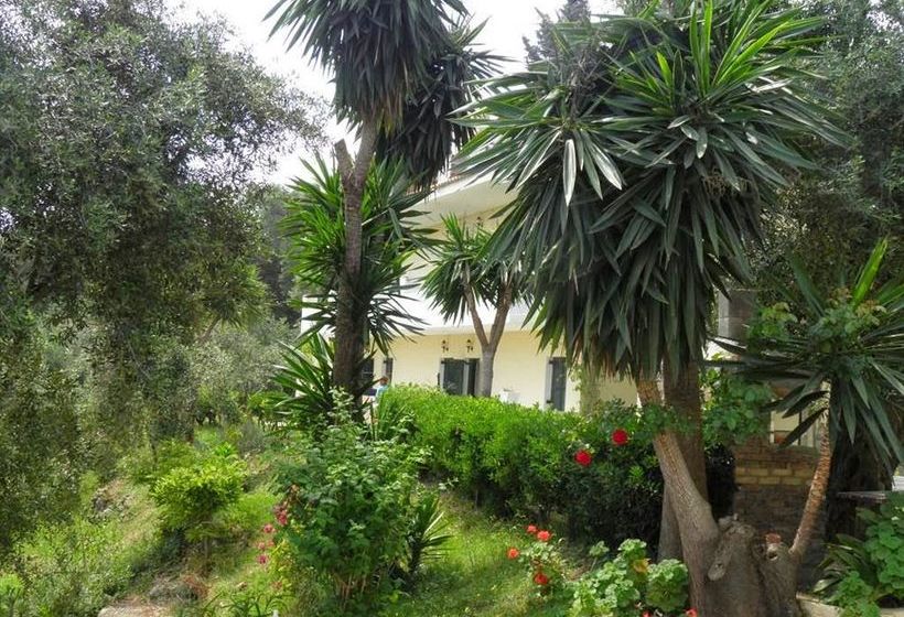 Veroniki Studios & Apartments