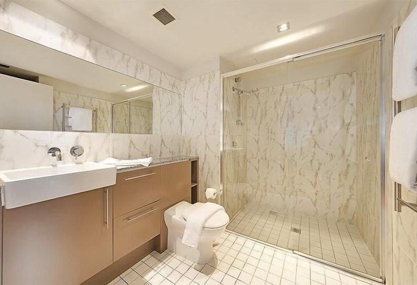 Wyndel Apartments   Harbour Watch