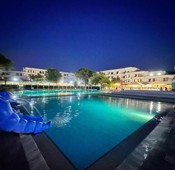 Eraora Hotel Village