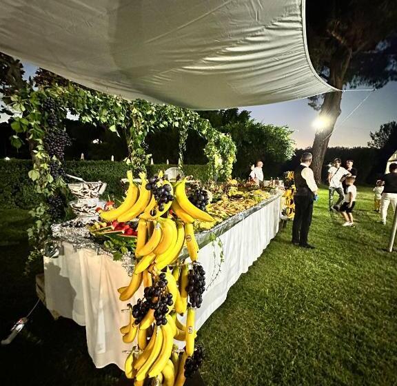 Eraora Hotel Village