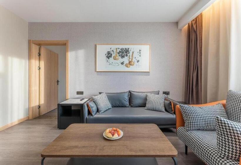 Hanting Hotel Suizhong Railway Station