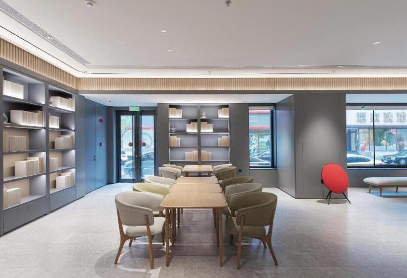 Ji Hotel Dandong Railway Station