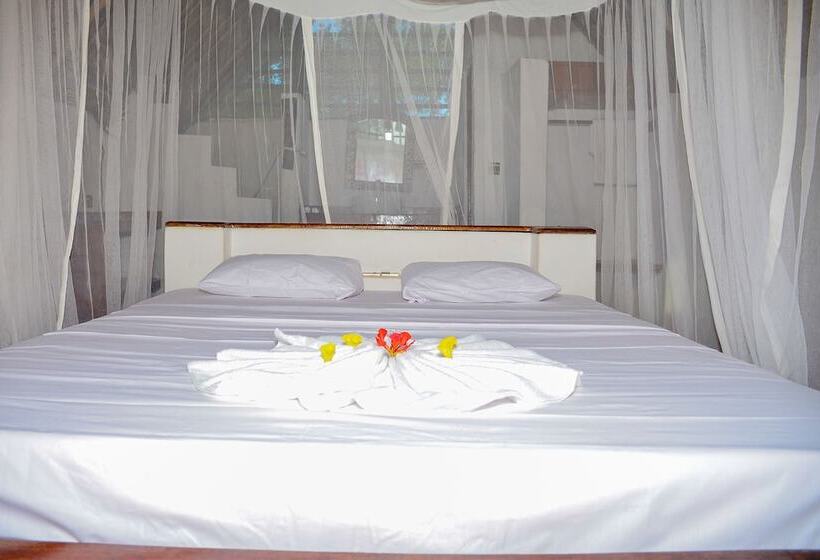 בית מלון כפרי Kae Beach Bungalow