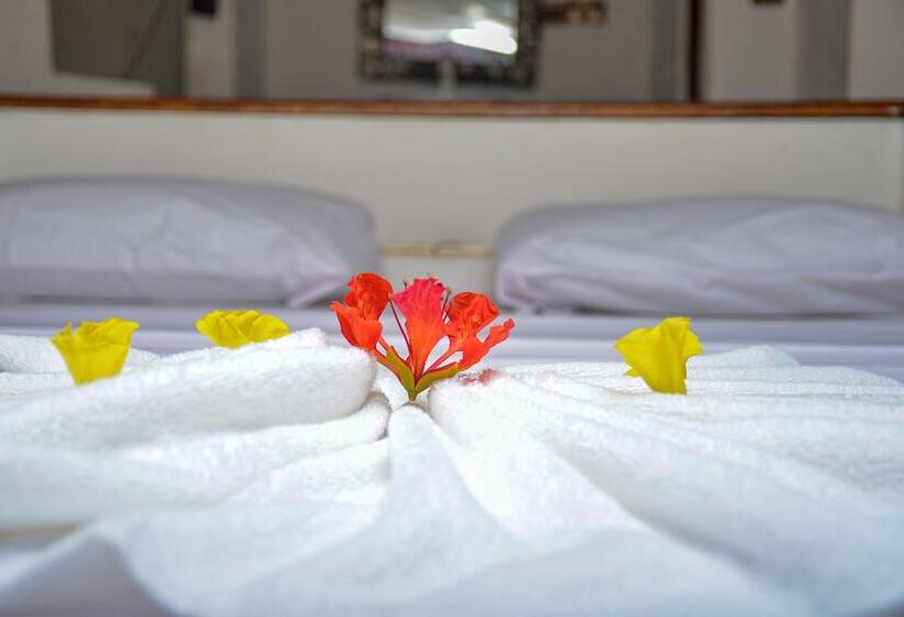 فندق Kae Beach Bungalow