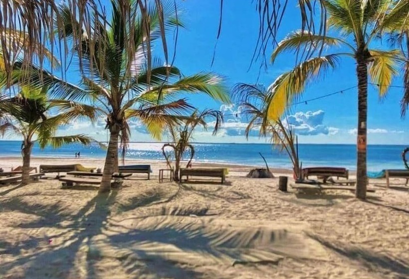 בית מלון כפרי Kae Beach Bungalow