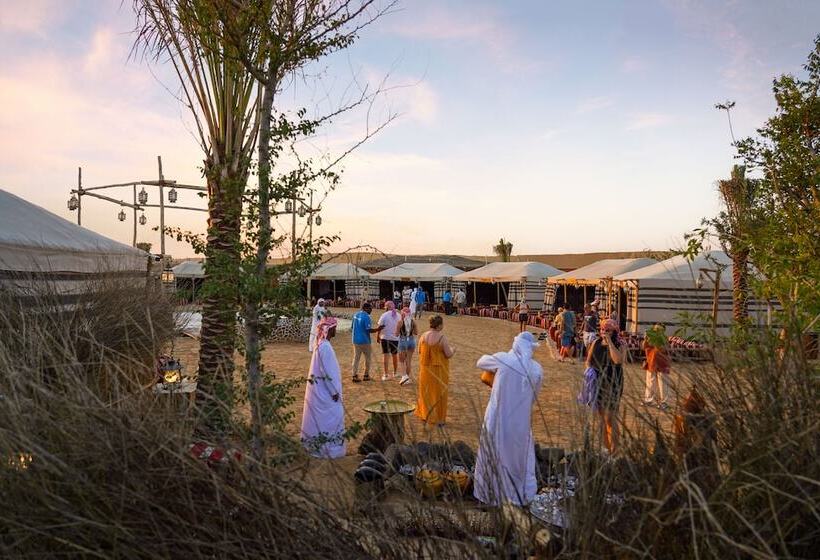 Отель Al Khayma Camp Elite Glamping & Dining In Experience
