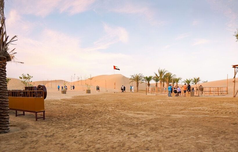 Отель Al Khayma Camp Elite Glamping & Dining In Experience